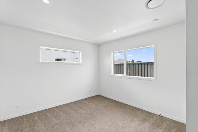 Photo of property in 2 Mohaka Street, Poraiti, 4112