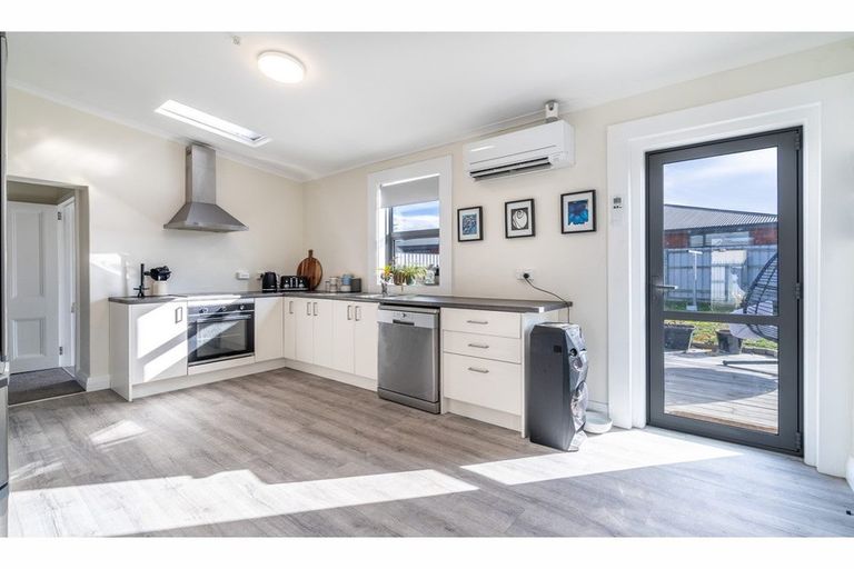 Photo of property in 22 Clutha Street, Alexandra, 9320