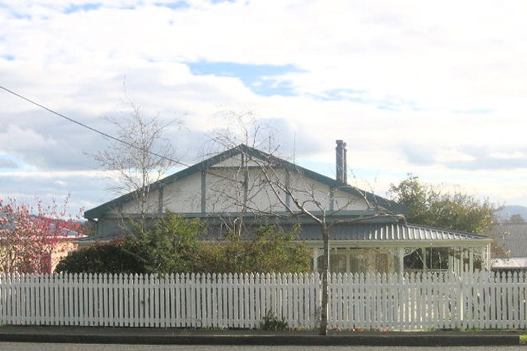 Photo of property in 100 George Street, Hikurangi, 0114