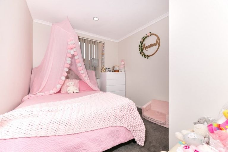 Photo of property in 11 Chayward Place, Mangere, Auckland, 2022