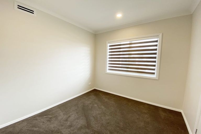 Photo of property in 69 Hughs Way, Flat Bush, Auckland, 2019