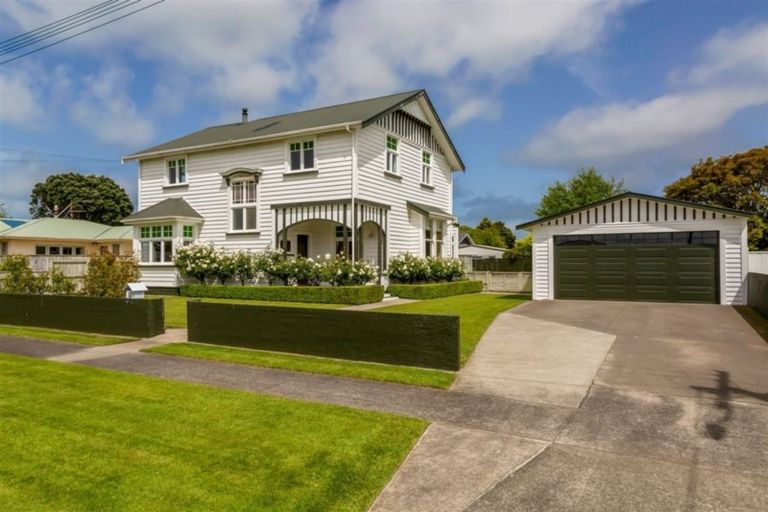 Photo of property in 7 George Street, Hawera, 4610