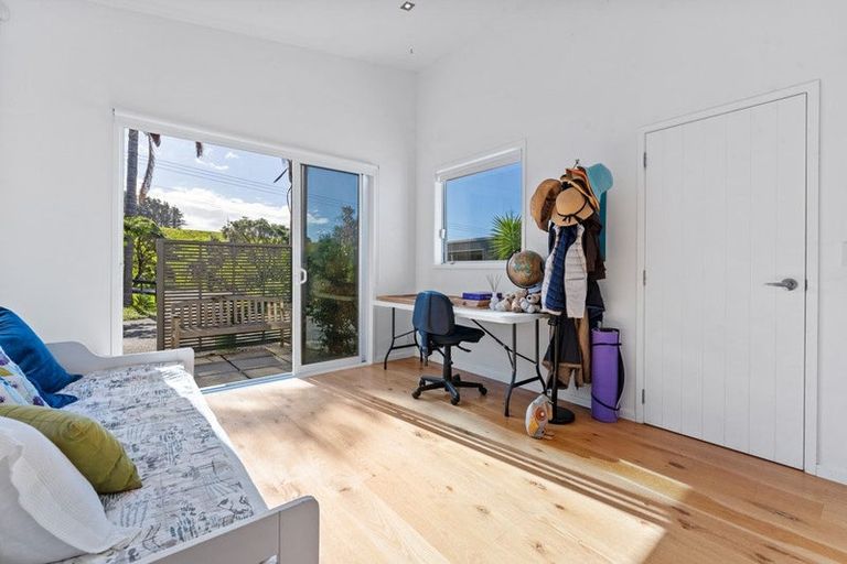 Photo of property in 79 Hauraki Road, Leigh, Warkworth, 0985