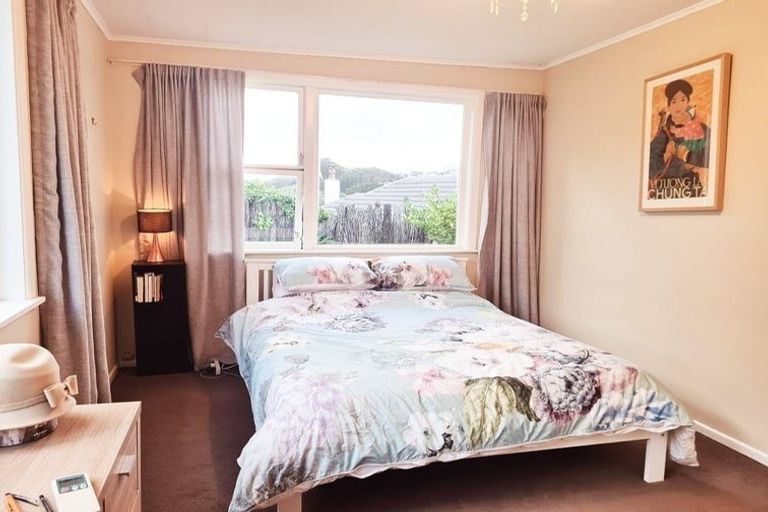 Photo of property in 75 Sidlaw Street, Strathmore Park, Wellington, 6022