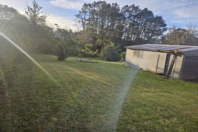 Photo of property in 34 Eastglen Road, Glen Eden, Auckland, 0602
