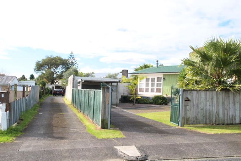 Photo of property in 9 Tomlin Place, Mangere East, Auckland, 2024
