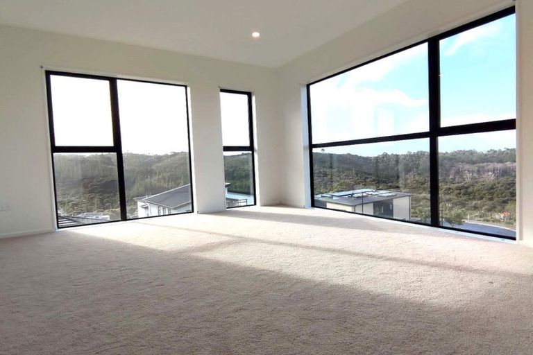 Photo of property in 10 Ringi Lane, Orewa, 0931