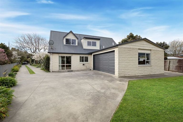 Photo of property in 14 Ruddenklau Lane, Bishopdale, Christchurch, 8053