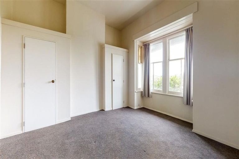 Photo of property in 1/13 Garden Road, Northland, Wellington, 6012