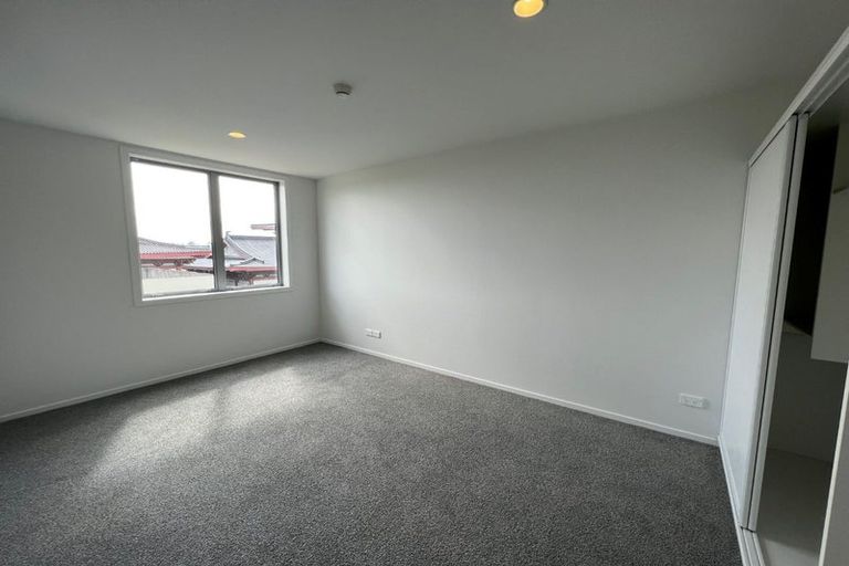 Photo of property in 1/63 Kestev Drive, Flat Bush, Auckland, 2016