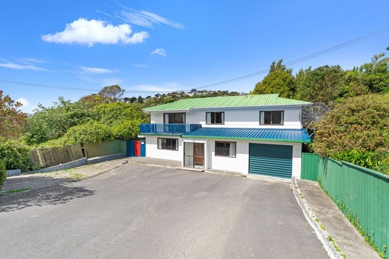 Photo of property in 33 Hindmarsh Street, Johnsonville, Wellington, 6037