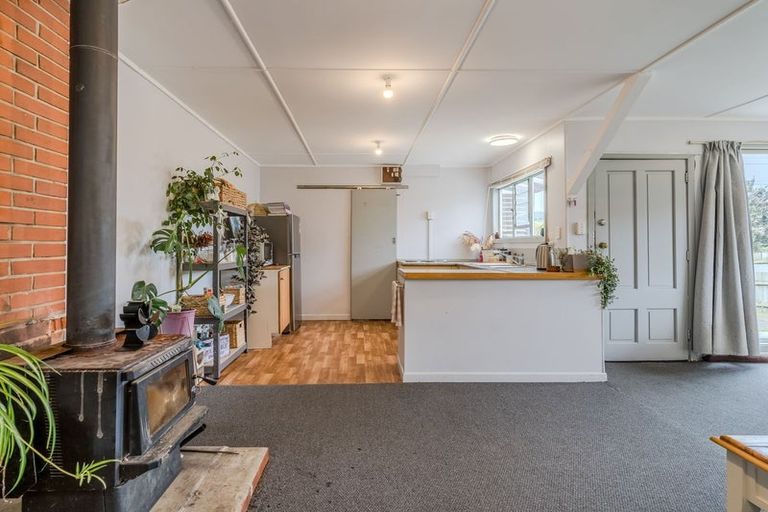 Photo of property in 10 Beach Street, Waikouaiti, 9510