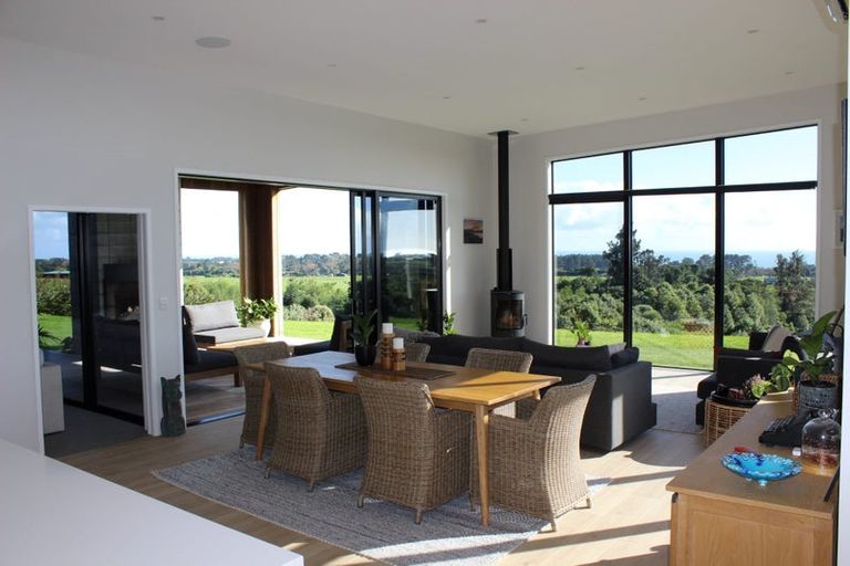 Photo of property in 6 Ekuarangi Place, Kaitake, New Plymouth, 4374