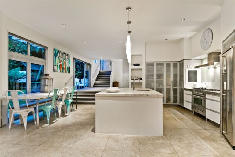 Photo of property in 282 Beach Road, Campbells Bay, Auckland, 0630