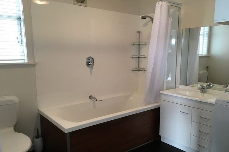 Photo of property in 20 Pinnacle Street, Seatoun, Wellington, 6022