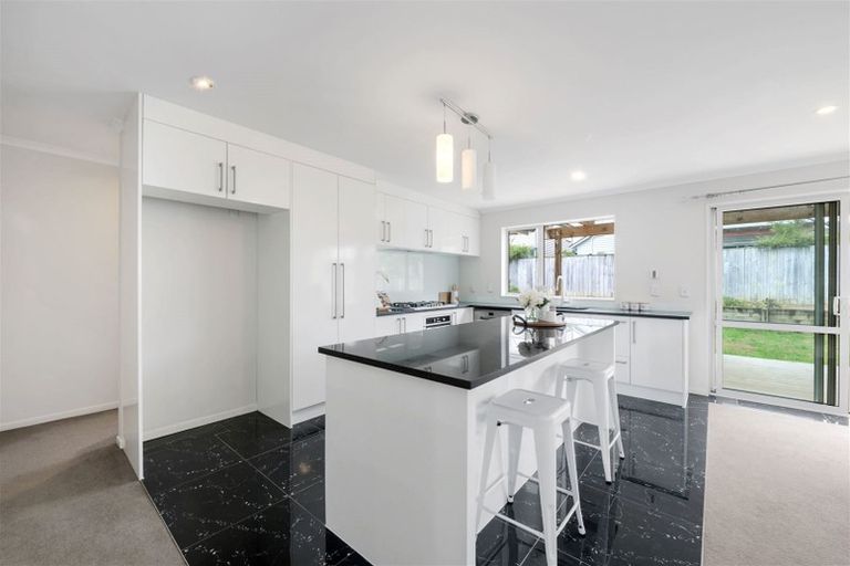 Photo of property in 56 Hughs Way, Flat Bush, Auckland, 2019