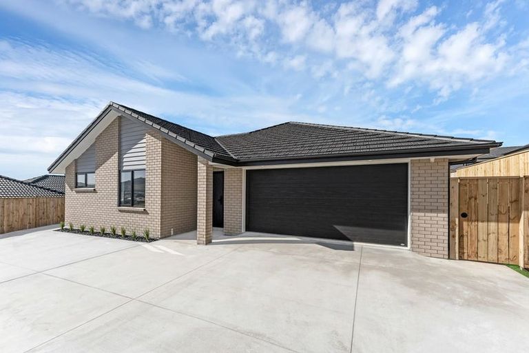 Photo of property in 11 Dolcetto Place, Pokeno, 2402