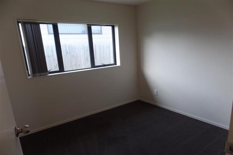 Photo of property in 15 Dissmeyer Drive, Clover Park, Auckland, 2019