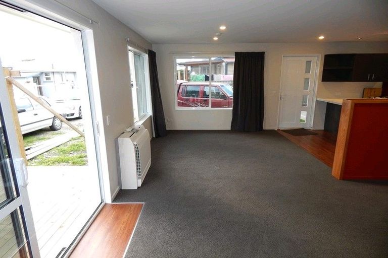 Photo of property in 24 Peel Street, Westport, 7825