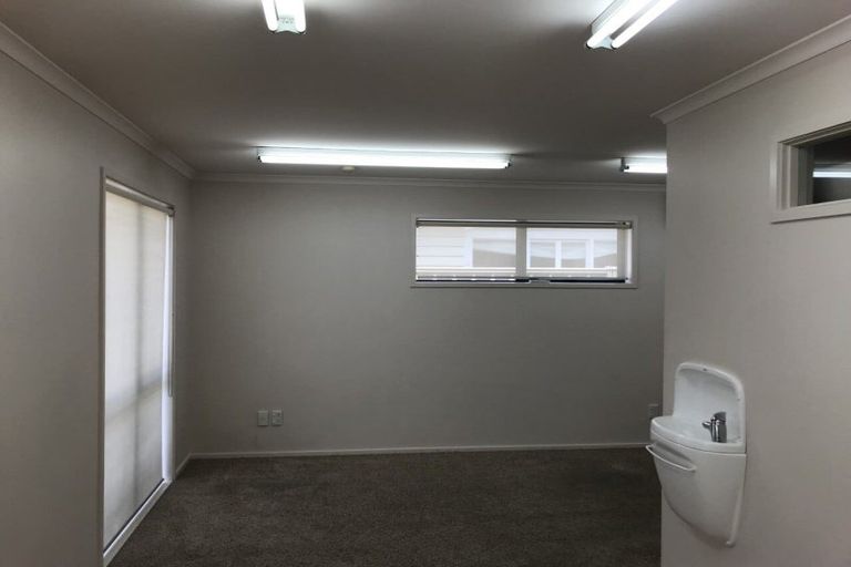 Photo of property in 2a Wilding Avenue, Marewa, Napier, 4110