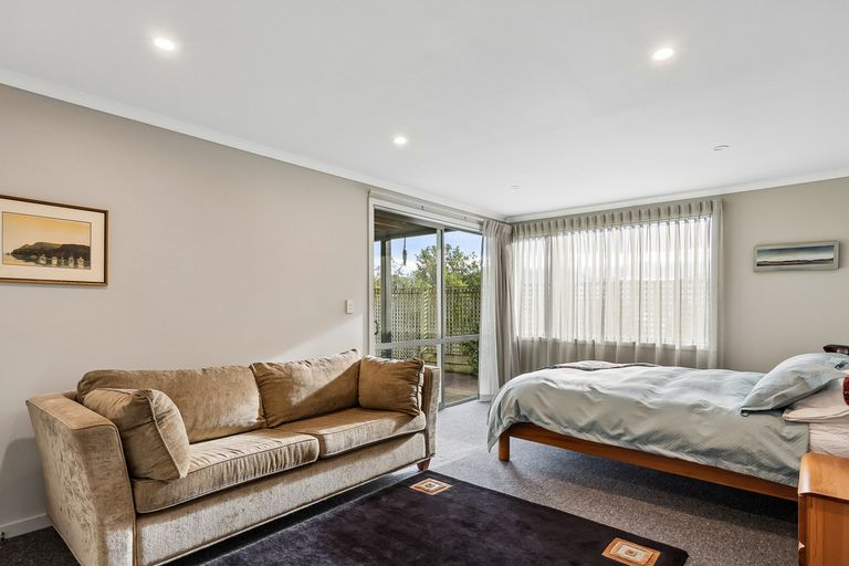 Photo of property in 30 Oxley Crescent, Broad Bay, Dunedin, 9014