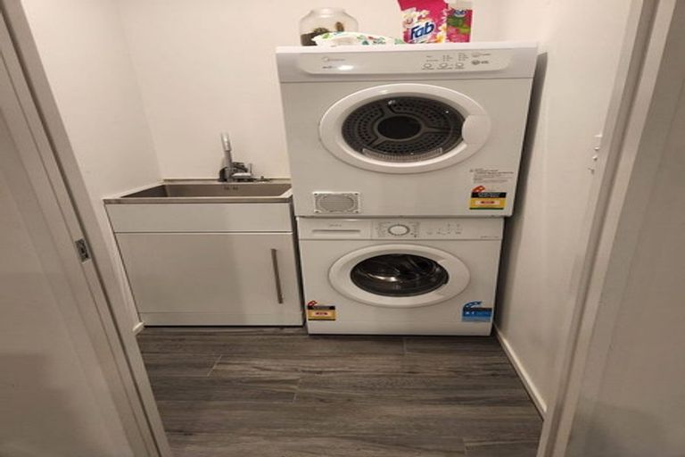 Photo of property in 12 Hakaro Way, Takanini, 2112