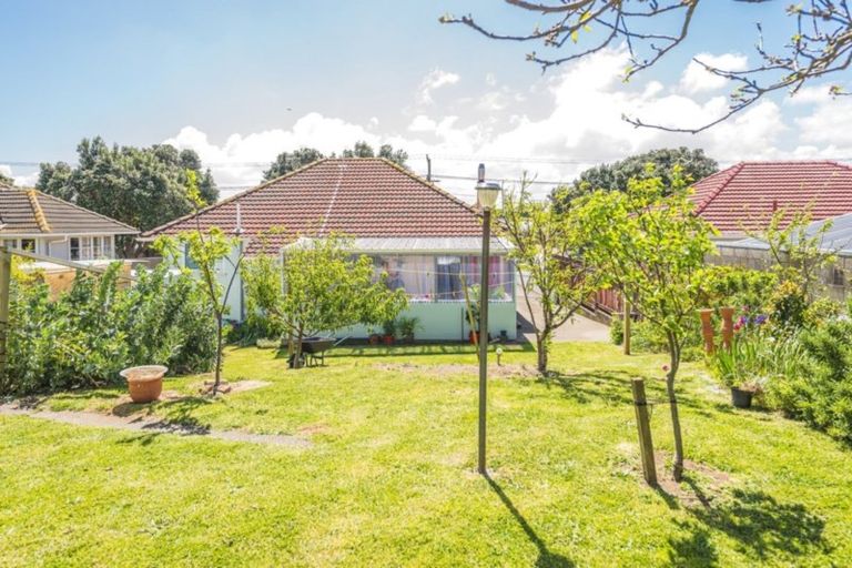 Photo of property in 43 Harper Street, Gonville, Whanganui, 4501