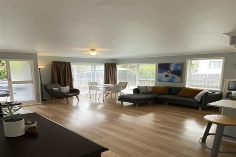 Photo of property in 1/5 Balmerino Avenue, Red Hill, Papakura, 2110