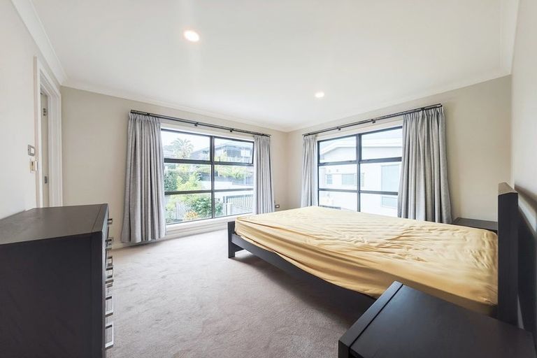 Photo of property in 4 Montrose Terrace, Mairangi Bay, Auckland, 0630