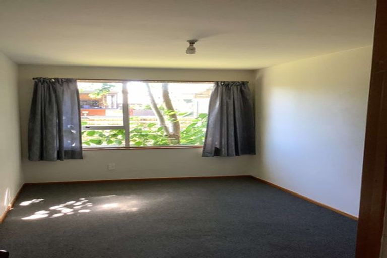 Photo of property in 2/72 Waratah Street, Avondale, Christchurch, 8061