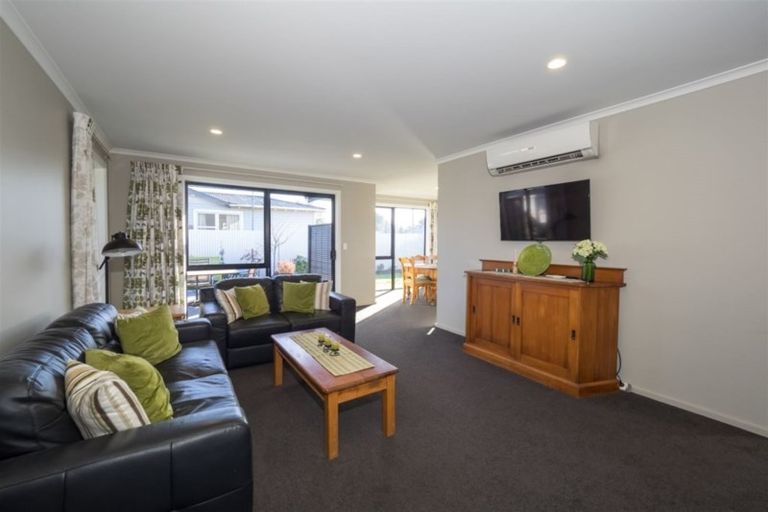 Photo of property in 16 Johnstone Street, Tinwald, Ashburton, 7700