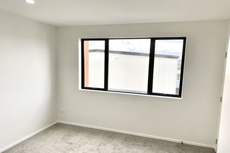 Photo of property in 8/6 Kereru Street, Henderson, Auckland, 0612