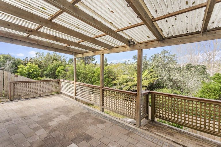 Photo of property in 1/5 Pelican Lane, Unsworth Heights, Auckland, 0632