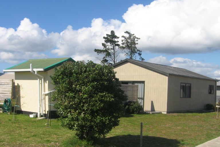 Photo of property in 152 The Fairway, Matarangi, Whitianga, 3592