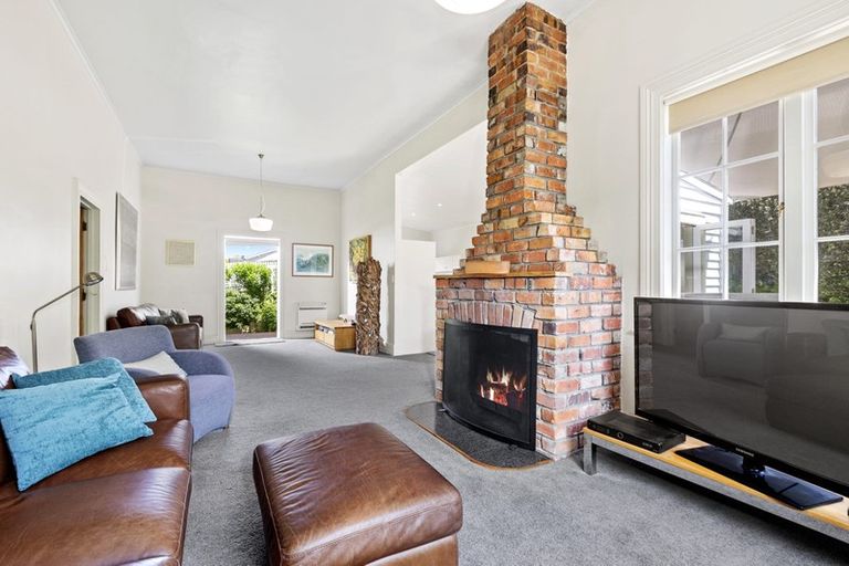 Photo of property in 1 Arawa Avenue, Devonport, Auckland, 0624