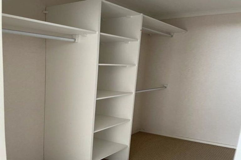 Photo of property in 28 Santa Ana Drive, Dannemora, Auckland, 2016