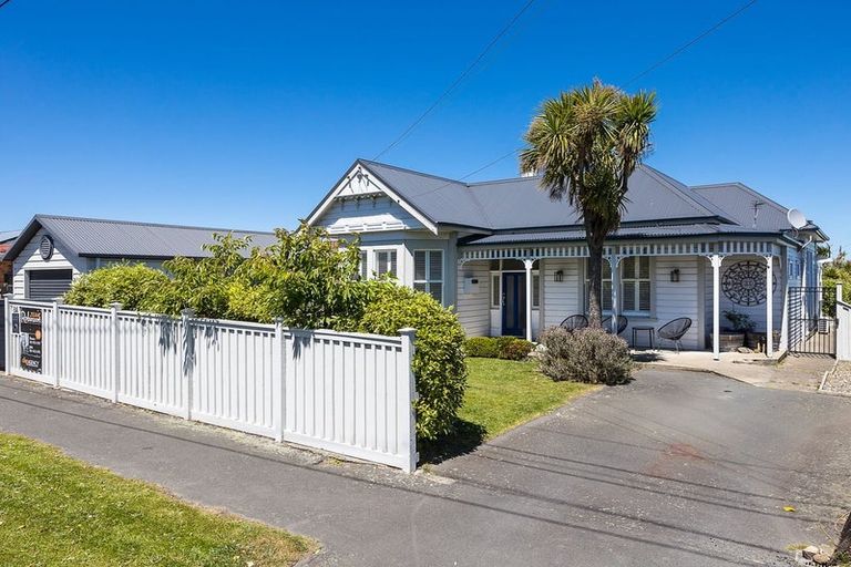 Photo of property in 84 Tomahawk Road, Andersons Bay, Dunedin, 9013