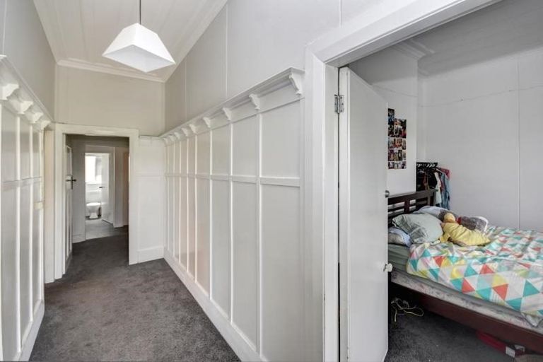 Photo of property in 92 Harbour Terrace, North Dunedin, Dunedin, 9016