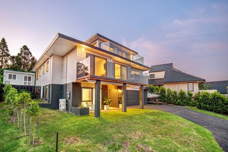 Photo of property in 47 Shuttleworth Place, Manly, Whangaparaoa, 0930