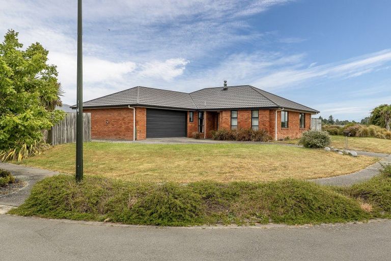 Photo of property in 1 Reeds Road, Darfield, 7510