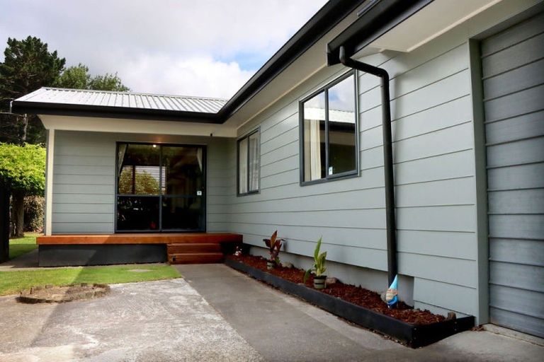 Photo of property in 48 Newton Place, Westbrook, Palmerston North, 4412