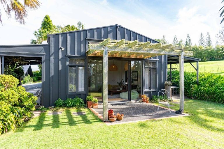 Photo of property in 404 Tara Road, Mangawhai, Kaiwaka, 0573