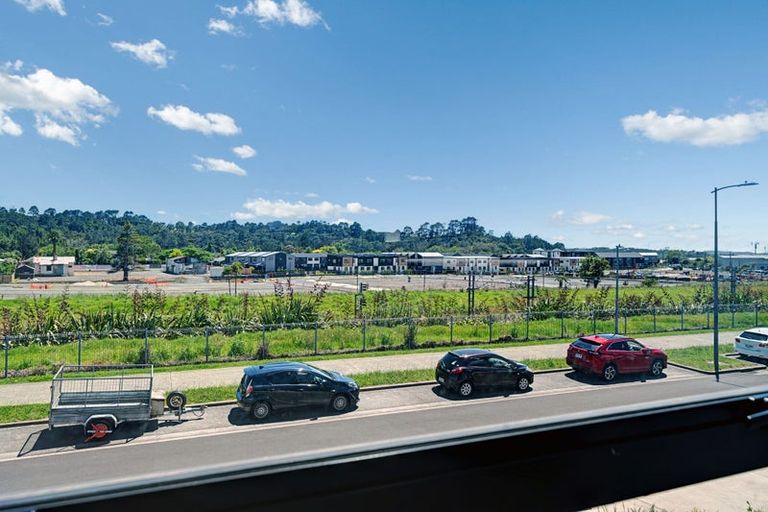 Photo of property in 45 O'meara Street, Swanson, Auckland, 0614