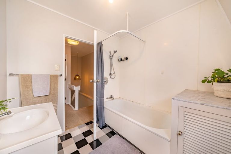 Photo of property in 7/2 Ararino Street, Trentham, Upper Hutt, 5018