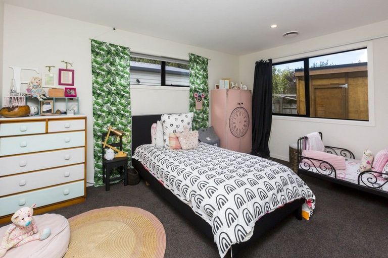 Photo of property in 27a Tennyson Street, Trentham, Upper Hutt, 5018