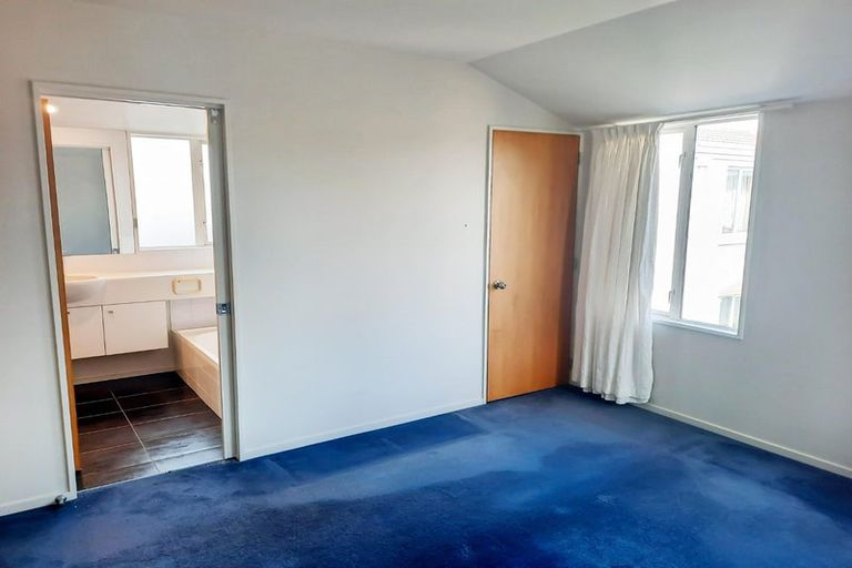 Photo of property in 64d Peverel Street, Riccarton, Christchurch, 8041