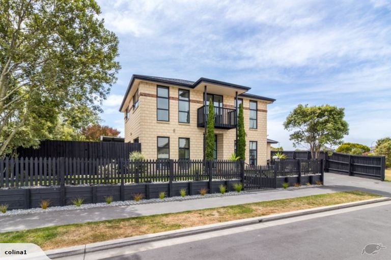 Photo of property in 7 Stoneleigh Green, Parklands, Christchurch, 8083