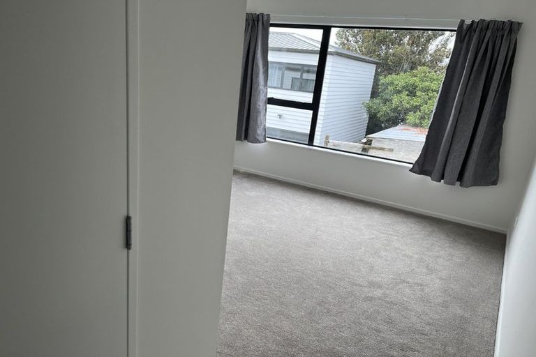 Photo of property in 4/535 Swanson Road, Ranui, Auckland, 0612