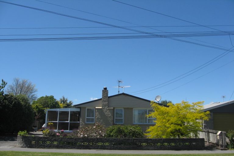 Photo of property in 100 Mooray Avenue, Bishopdale, Christchurch, 8053