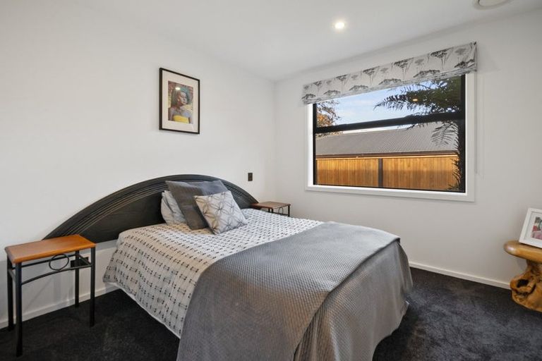 Photo of property in 4 Waimarama Court, Roslyn, Palmerston North, 4414